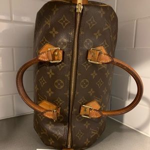 SOLD!!!!           Louis Vuitton Speedy Extra Pics